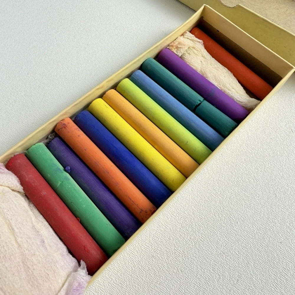 Vintage Binney & Smith An-Du-Septic Dustless Chalk 12 Colors Sticks in Box #6112